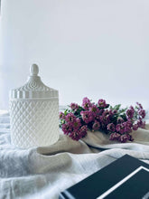Load image into Gallery viewer, Deluxe Gloss White Geo Soy Candle